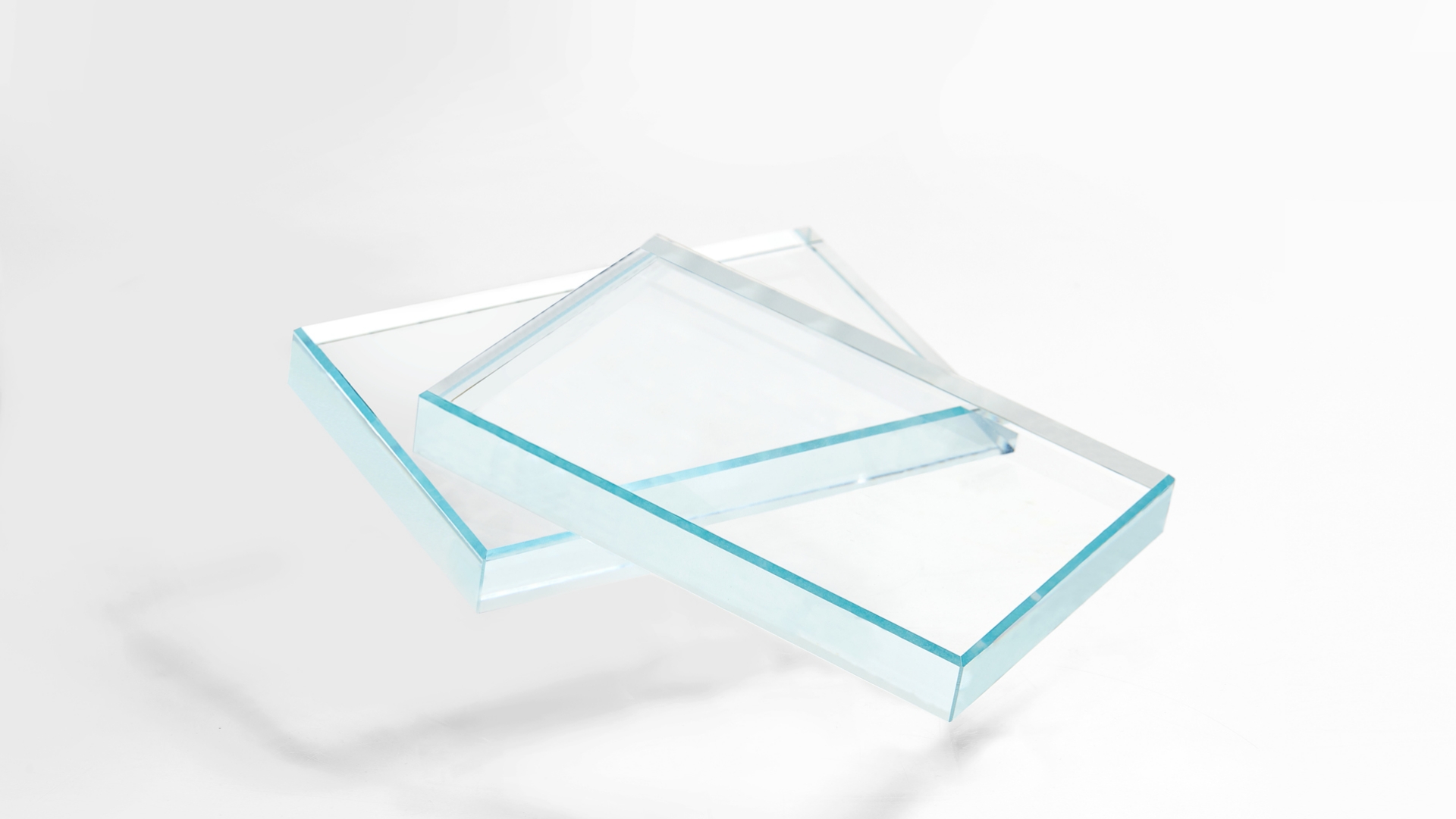 Iron Ultra-Clear Starphire® Glass